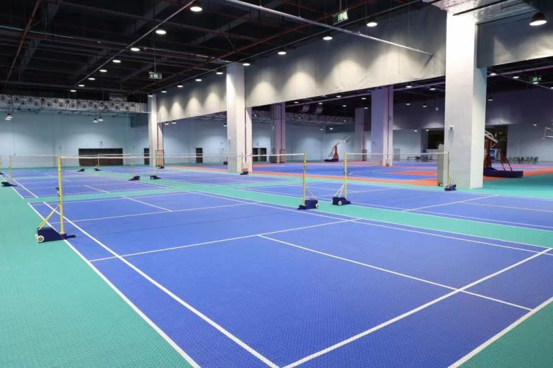the best badminton court light